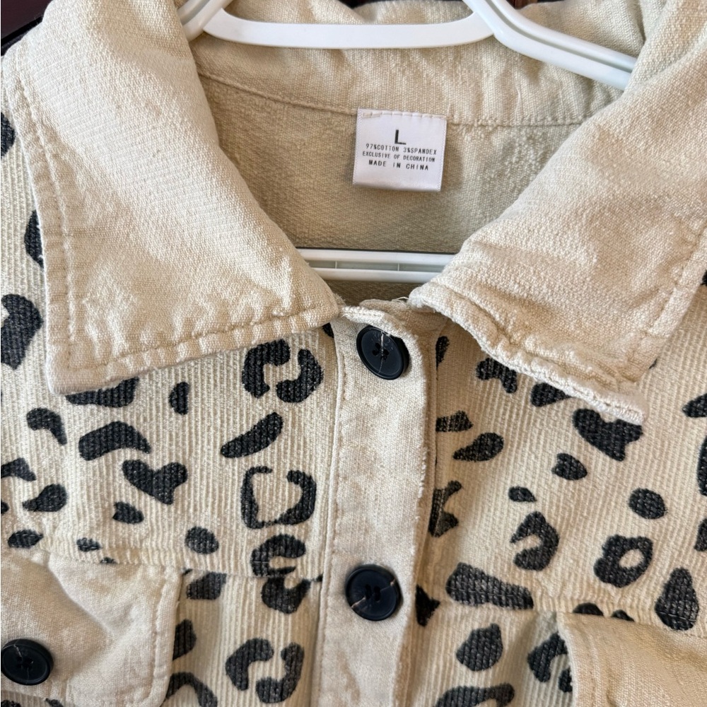 Leopard Print Women’s lightweight Jacket - Picture 5 of 5